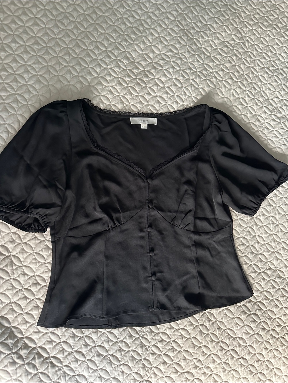 LOFT Black Short-Sleeve Button-Front Blouse